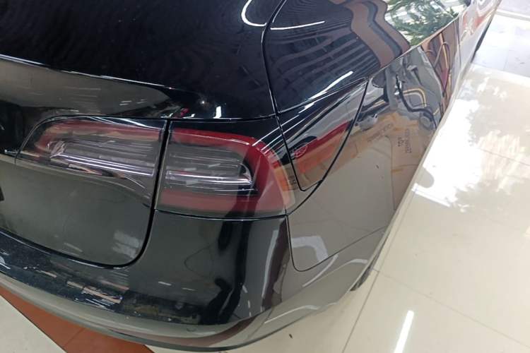 Used Tesla Model 3 2020 Standard Range Rear-Wheel Drive Upgraded Version Right Rear Taillight