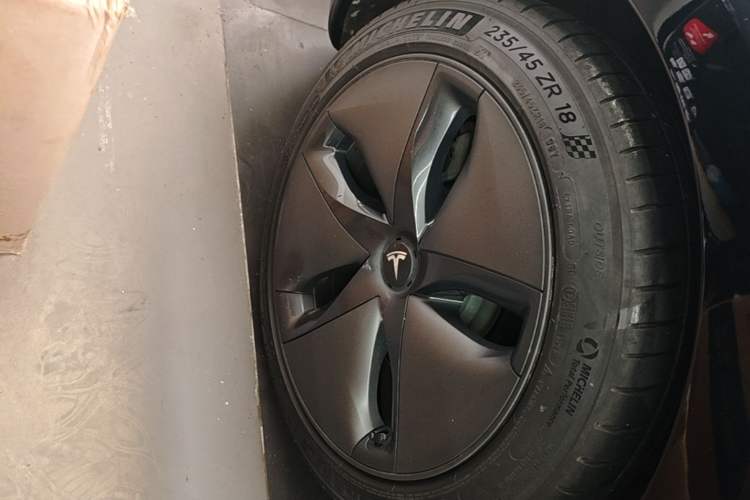 Used Tesla Model 3 2020 Refreshed Version Long-Range Rear-Wheel Drive Right Rear Wheel Hub