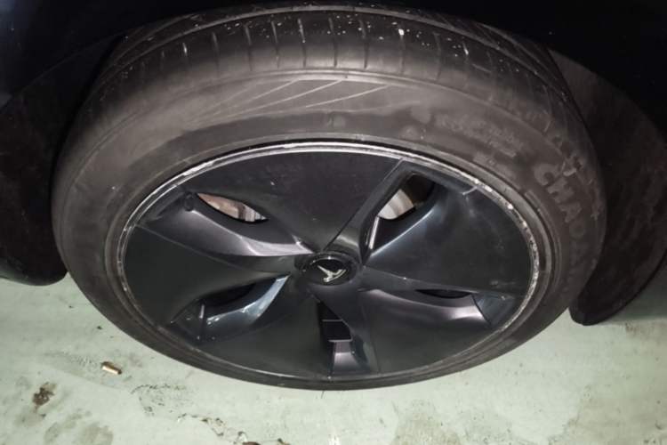 Used Tesla Model 3 2020 Standard Range Rear-Wheel Drive Upgraded Version Right Rear Wheel Hub