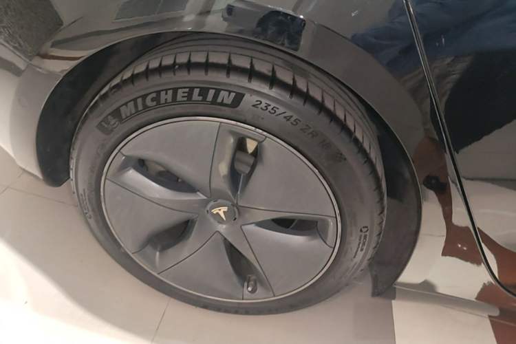 Used Tesla Model 3 2020 Standard Range Rear-Wheel Drive Upgraded Version Right Rear Wheel Hub