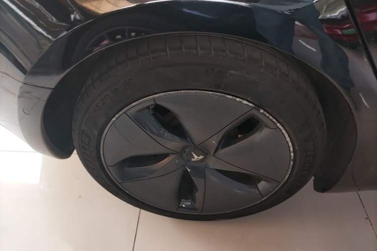 Used Tesla Model 3 2020 Standard Range Rear-Wheel Drive Upgraded Version Right Rear Wheel Hub