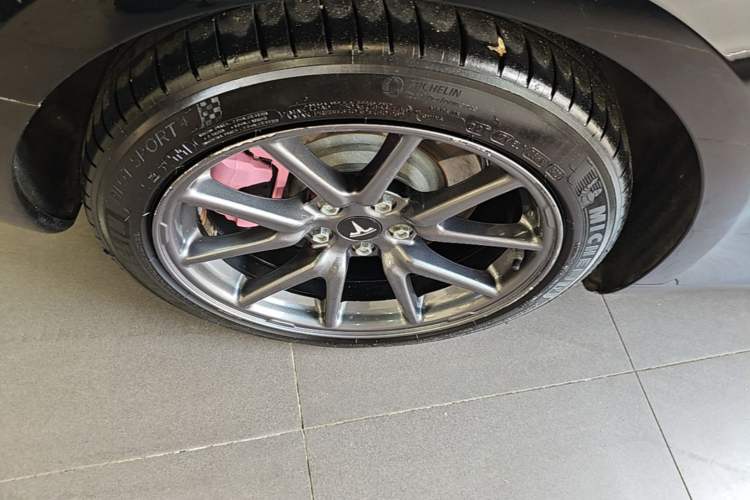 Used Tesla Model 3 2020 Standard Range Rear-Wheel Drive Upgraded Version Right Rear Wheel Hub