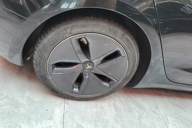Used Tesla Model 3 2020 Standard Range Rear-Wheel Drive Upgraded Version Right Rear Wheel Hub