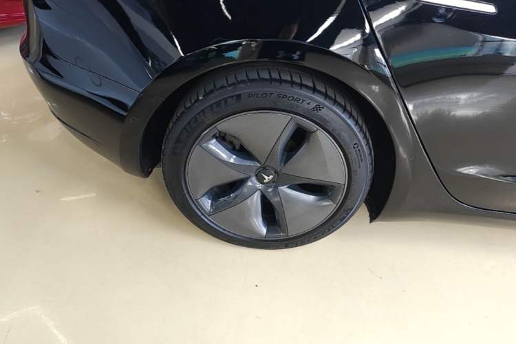 Used Tesla Model 3 2020 Refreshed Version Long-Range Rear-Wheel Drive Right Rear Wheel Hub