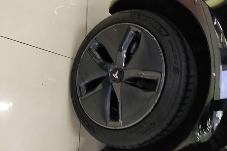 Used Tesla Model 3 2020 Refreshed Version Long-Range Rear-Wheel Drive Right Rear Wheel Hub