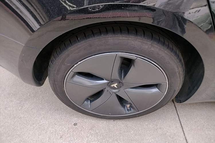 Used Tesla Model 3 2020 Standard Range Rear-Wheel Drive Upgraded Version Right Rear Wheel Hub