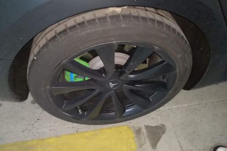 Used Tesla Model 3 2020 Standard Range Rear-Wheel Drive Upgraded Version Right Rear Wheel Hub