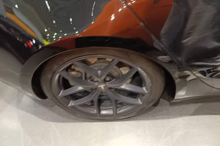 Used Tesla Model 3 2020 Revised Version Standard Range Rear-Wheel Drive – Upgraded Edition Right Rear Wheel Hub