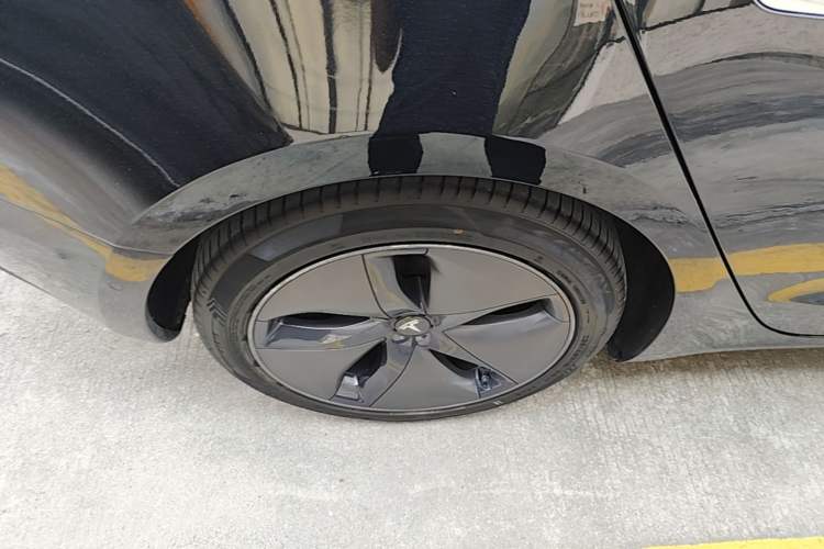 Used Tesla Model 3 2020 Standard Range Rear-Wheel Drive Upgraded Version Right Rear Wheel Hub