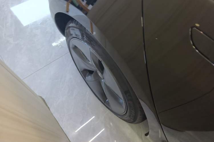 Used Tesla Model 3 2020 Standard Range Rear-Wheel Drive Upgraded Version Right Rear Wheel Hub
