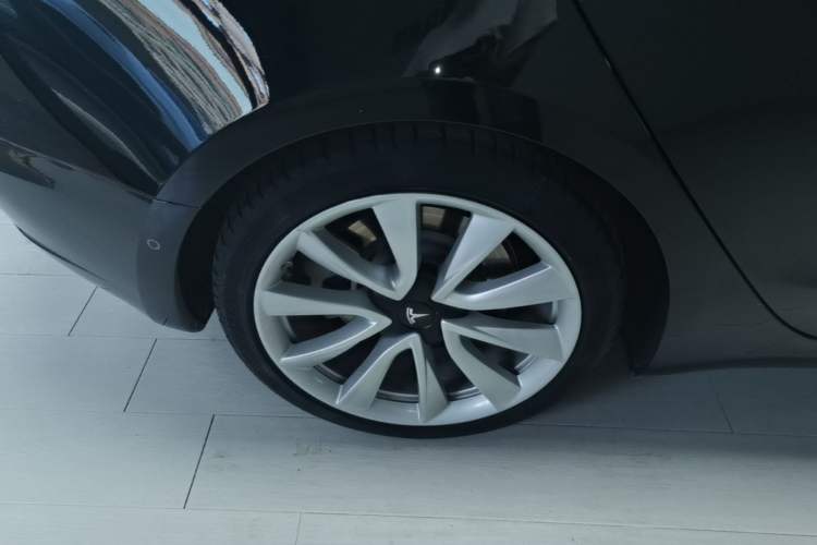 Used Tesla Model 3 2020 Standard Range Rear-Wheel Drive Upgraded Version Right Rear Wheel Hub