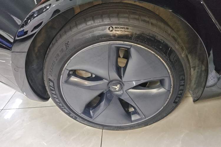 Used Tesla Model 3 2020 Standard Range Rear-Wheel Drive Upgraded Version Right Rear Wheel Hub