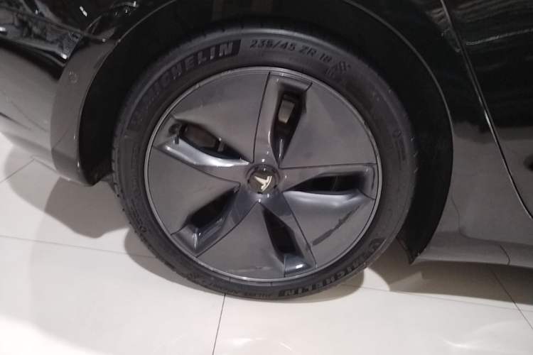 Used Tesla Model 3 2020 Standard Range Rear-Wheel Drive Upgraded Version Right Rear Wheel Hub