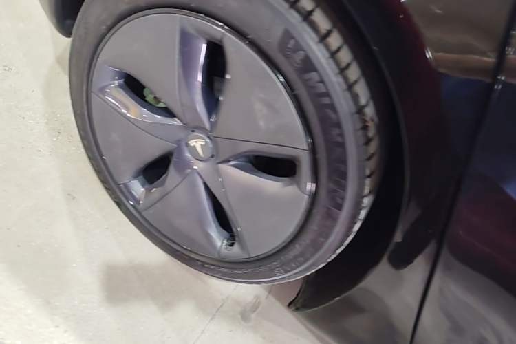 Used Tesla Model 3 2020 Standard Range Rear-Wheel Drive Upgraded Version Right Rear Wheel Hub