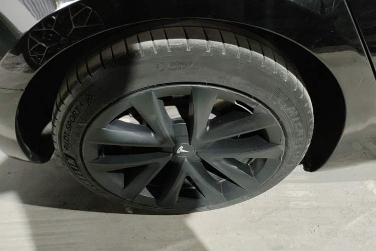 Used Tesla Model 3 2020 Refreshed Version Long-Range Rear-Wheel Drive Right Rear Wheel Hub