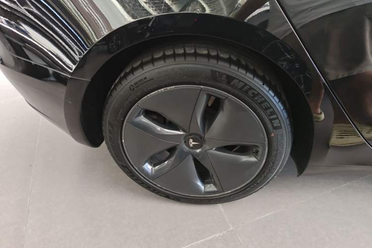 Used Tesla Model 3 2020 Standard Range Rear-Wheel Drive Upgraded Version Right Rear Wheel Hub