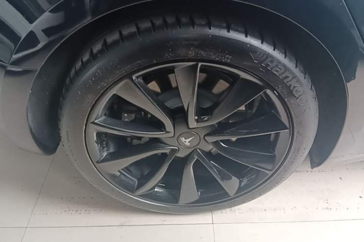 Used Tesla Model 3 2020 Refreshed Version Long-Range Rear-Wheel Drive Right Rear Wheel Hub