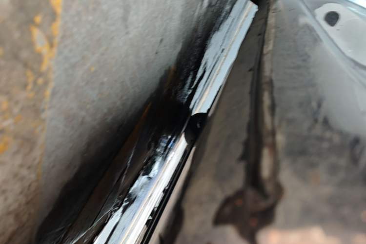 Used Tesla Model 3 2020 Refreshed Version Long-Range Rear-Wheel Drive Right Side Sill