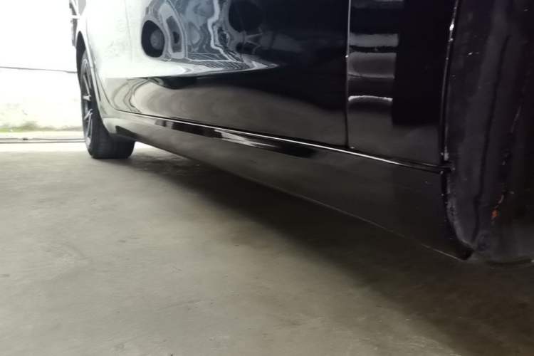 Used Tesla Model 3 2020 Refreshed Version Long-Range Rear-Wheel Drive Right Side Sill