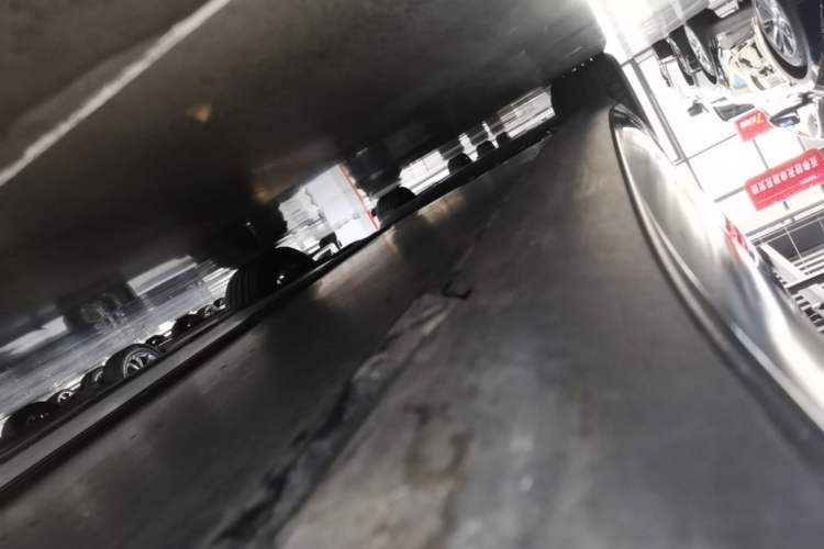 Used Tesla Model 3 2020 Revised Version Standard Range Rear-Wheel Drive – Upgraded Edition Right Side Sill