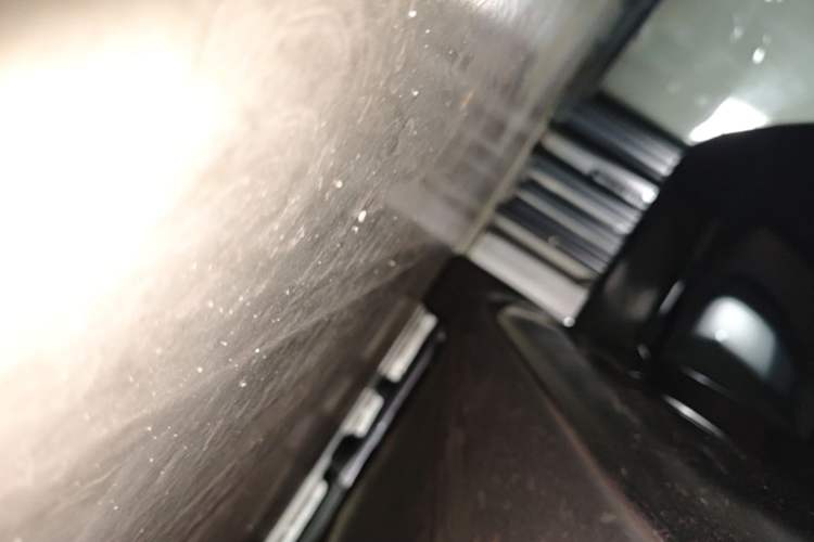 Used Tesla Model 3 2020 Refreshed Version Long-Range Rear-Wheel Drive Right Side Sill