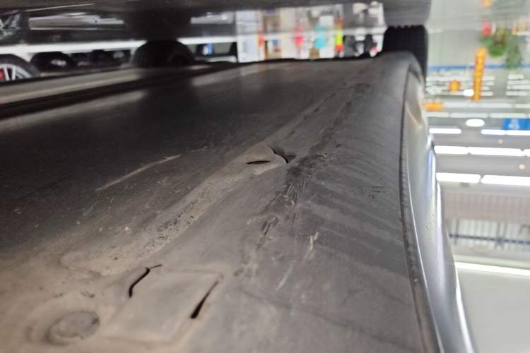 Used Tesla Model 3 2020 Refreshed Version Long-Range Rear-Wheel Drive Right Side Sill