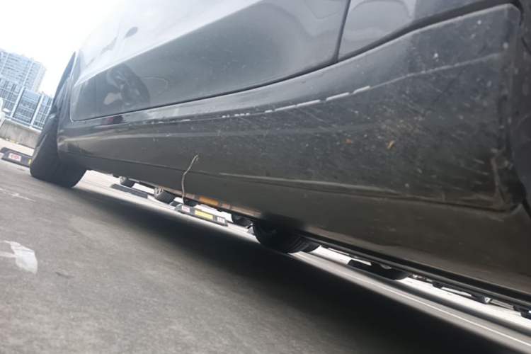 Used Tesla Model 3 2020 Standard Range Rear-Wheel Drive Upgraded Version Right Side Sill