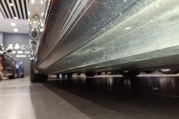 Used Tesla Model 3 2020 Revised Version Standard Range Rear-Wheel Drive – Upgraded Edition Right Side Sill