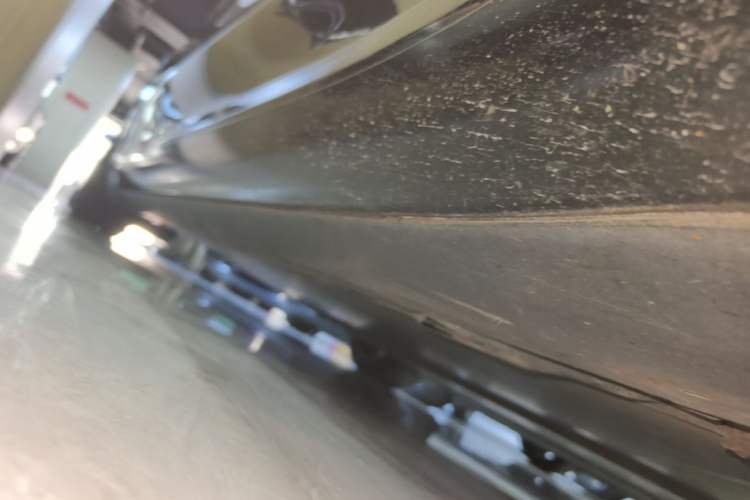 Used Tesla Model 3 2020 Standard Range Rear-Wheel Drive Upgraded Version Right Side Sill