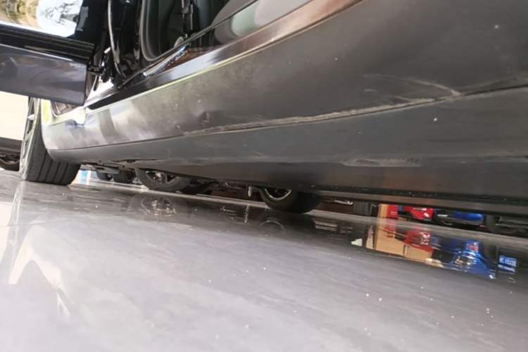 Used Tesla Model 3 2020 Standard Range Rear-Wheel Drive Upgraded Version Right Side Sill