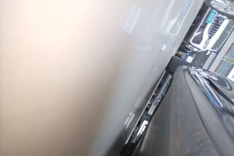 Used Tesla Model 3 2020 Revised Version Standard Range Rear-Wheel Drive – Upgraded Edition Right Side Sill