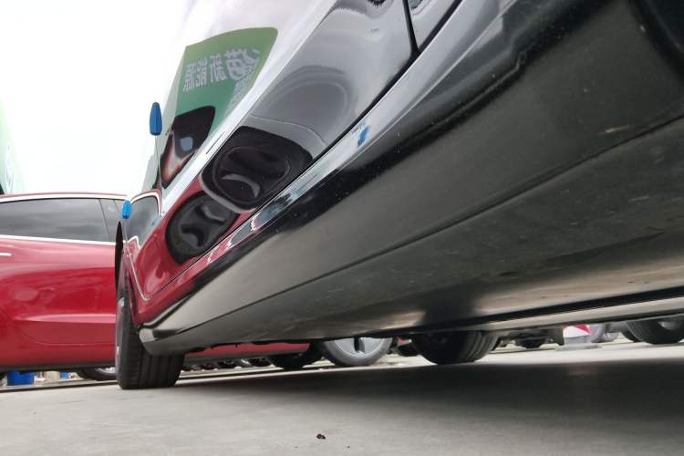 Used Tesla Model 3 2020 Revised Version Standard Range Rear-Wheel Drive – Upgraded Edition Right Side Sill