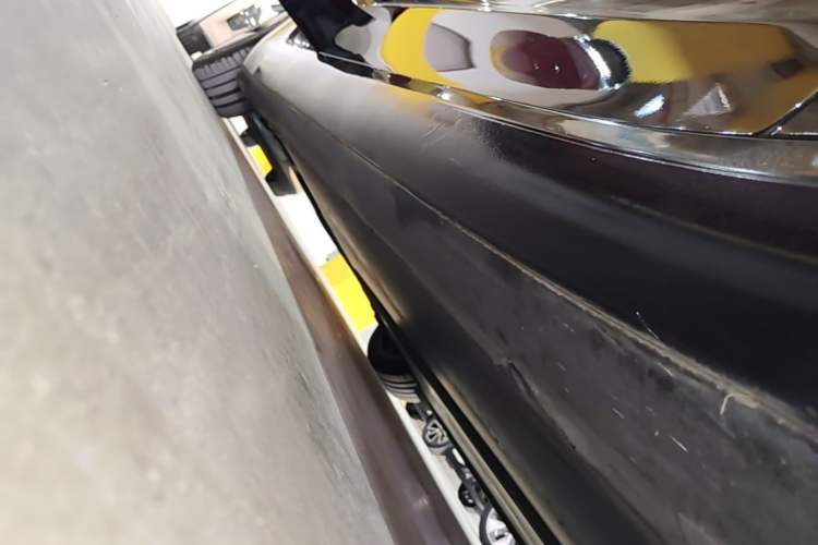Used Tesla Model 3 2020 Standard Range Rear-Wheel Drive Upgraded Version Right Side Sill