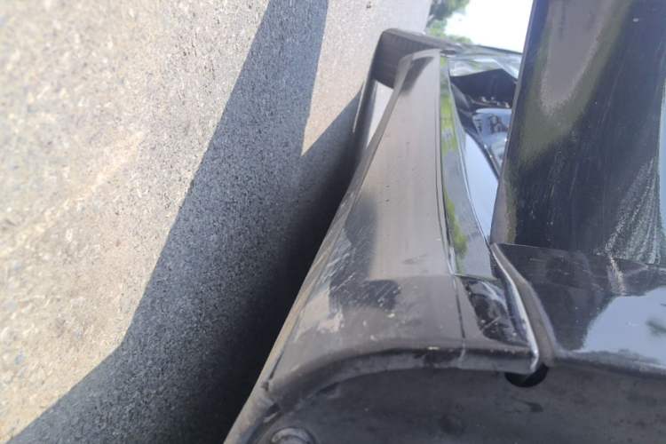 Used Tesla Model 3 2020 Revised Version Standard Range Rear-Wheel Drive – Upgraded Edition Right Side Sill