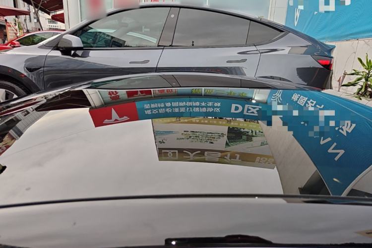 Used Tesla Model 3 2020 Long-Range Rear-Wheel-Drive Version Roof
