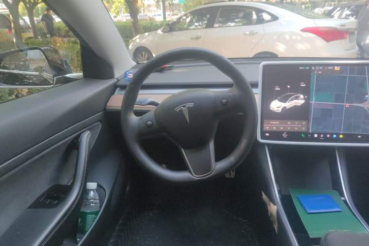 Used Tesla Model 3 2020 Long-Range Rear-Wheel-Drive Version Steering Wheel