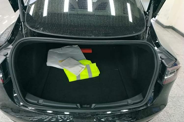 Used Tesla Model 3 2020 Standard Range Rear-Wheel Drive Upgraded Version Trunk