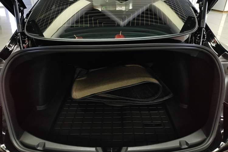 Used Tesla Model 3 2020 Refreshed Version Long-Range Rear-Wheel Drive Trunk