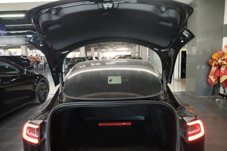 Used Tesla Model 3 2020 Revised Version Standard Range Rear-Wheel Drive – Upgraded Edition Trunk