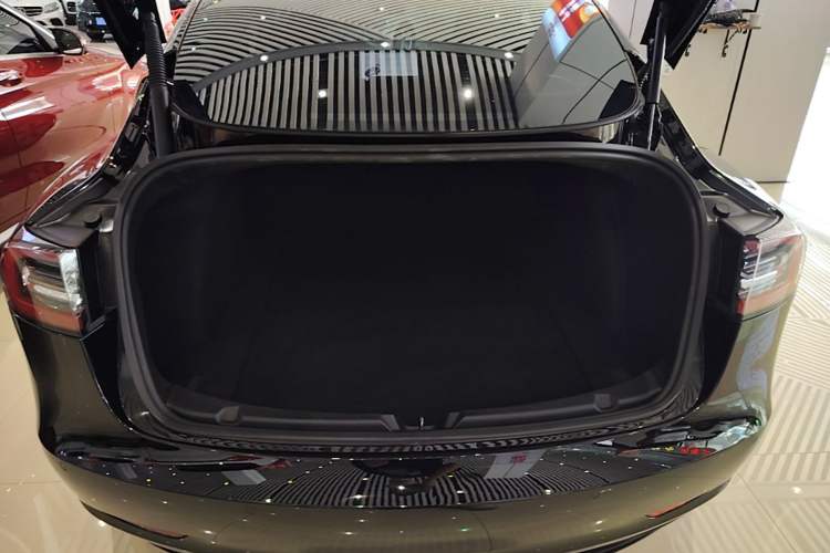 Used Tesla Model 3 2020 Revised Version Standard Range Rear-Wheel Drive – Upgraded Edition Trunk