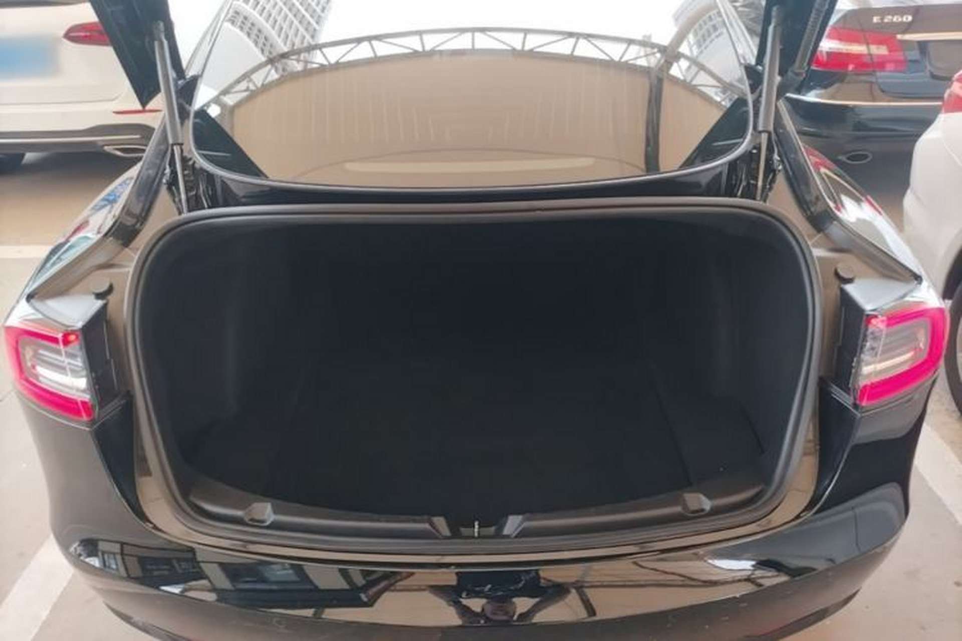 Used Tesla Model 3 2020 Standard Range Rear-Wheel Drive Upgraded Version Trunk