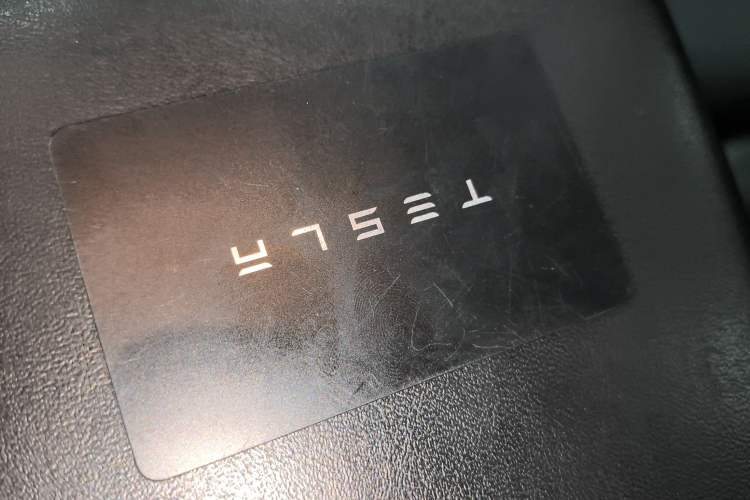 Used Tesla Model 3 2020 Revised Version Standard Range Rear-Wheel Drive – Upgraded Edition Vehicle Key