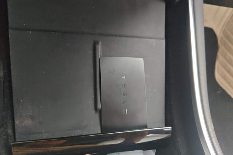 Used Tesla Model 3 2020 Revised Version Standard Range Rear-Wheel Drive – Upgraded Edition Vehicle Key