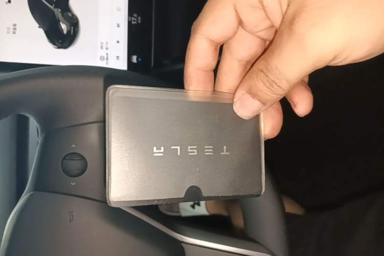 Used Tesla Model 3 2020 Revised Version Standard Range Rear-Wheel Drive – Upgraded Edition Vehicle Key