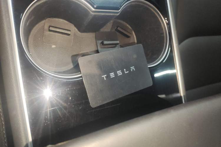 Used Tesla Model 3 2020 Revised Version Standard Range Rear-Wheel Drive – Upgraded Edition Vehicle Key