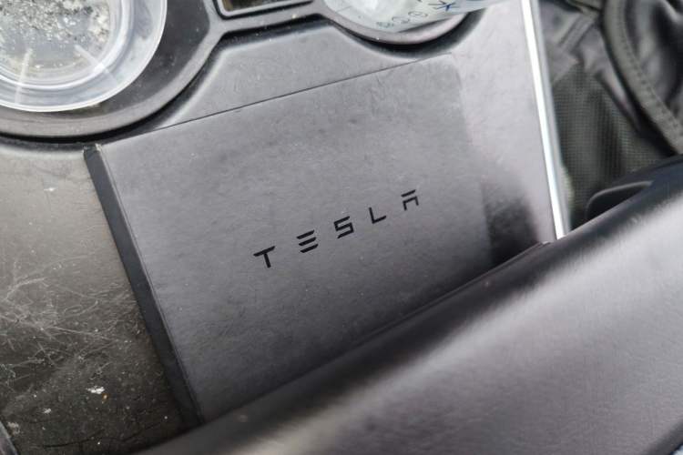 Used Tesla Model 3 2020 Revised Version Standard Range Rear-Wheel Drive – Upgraded Edition Vehicle Key
