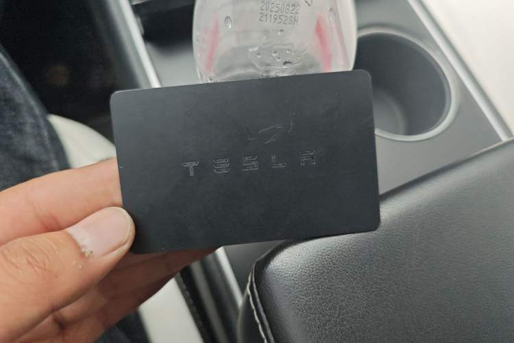 Used Tesla Model 3 2020 Revised Version Standard Range Rear-Wheel Drive – Upgraded Edition Vehicle Key