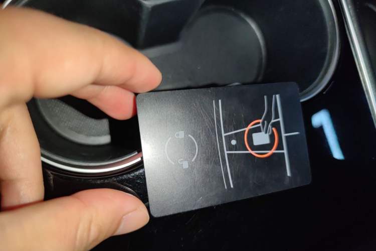 Used Tesla Model 3 2020 Revised Version Standard Range Rear-Wheel Drive – Upgraded Edition Vehicle Key
