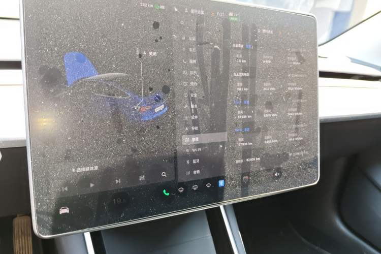 Used Tesla Model 3 2020 Long-Range Rear-Wheel-Drive Version Audio And AC Panel