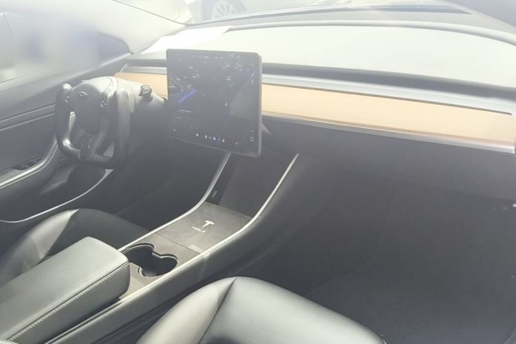 Used Tesla Model 3 2020 Refreshed Version Long-Range Rear-Wheel Drive Center Console
